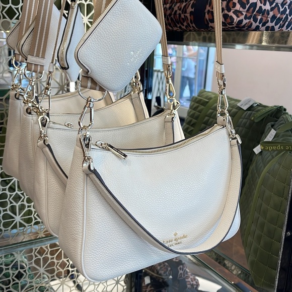 Kate Spade Rosie Shoulder Bag With Tech Attachment AirPod 
Parchment 
NWT - Picture 14 of 16